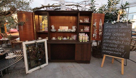 Gastrobereich - s&acute;Blumeh&auml;fele - Caf&eacute;